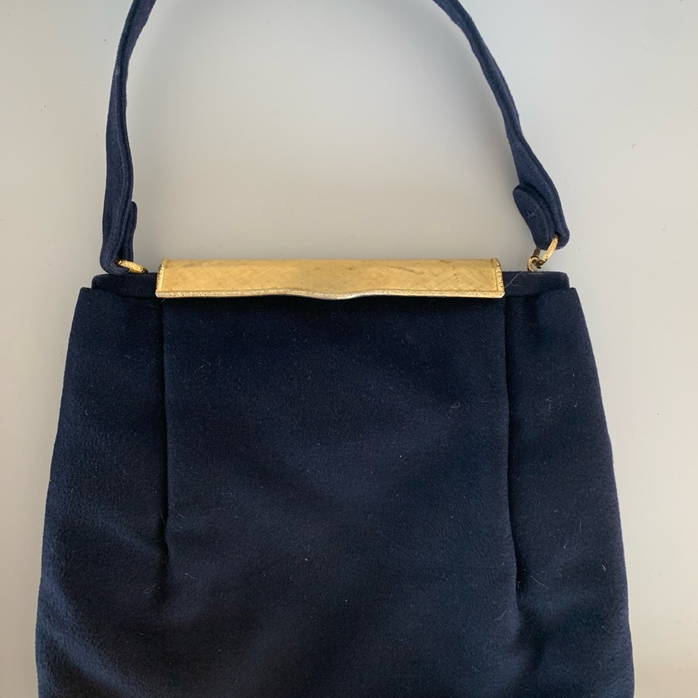 Vintage Structured Felt Handbag with Gold Clasp and Purple Lining